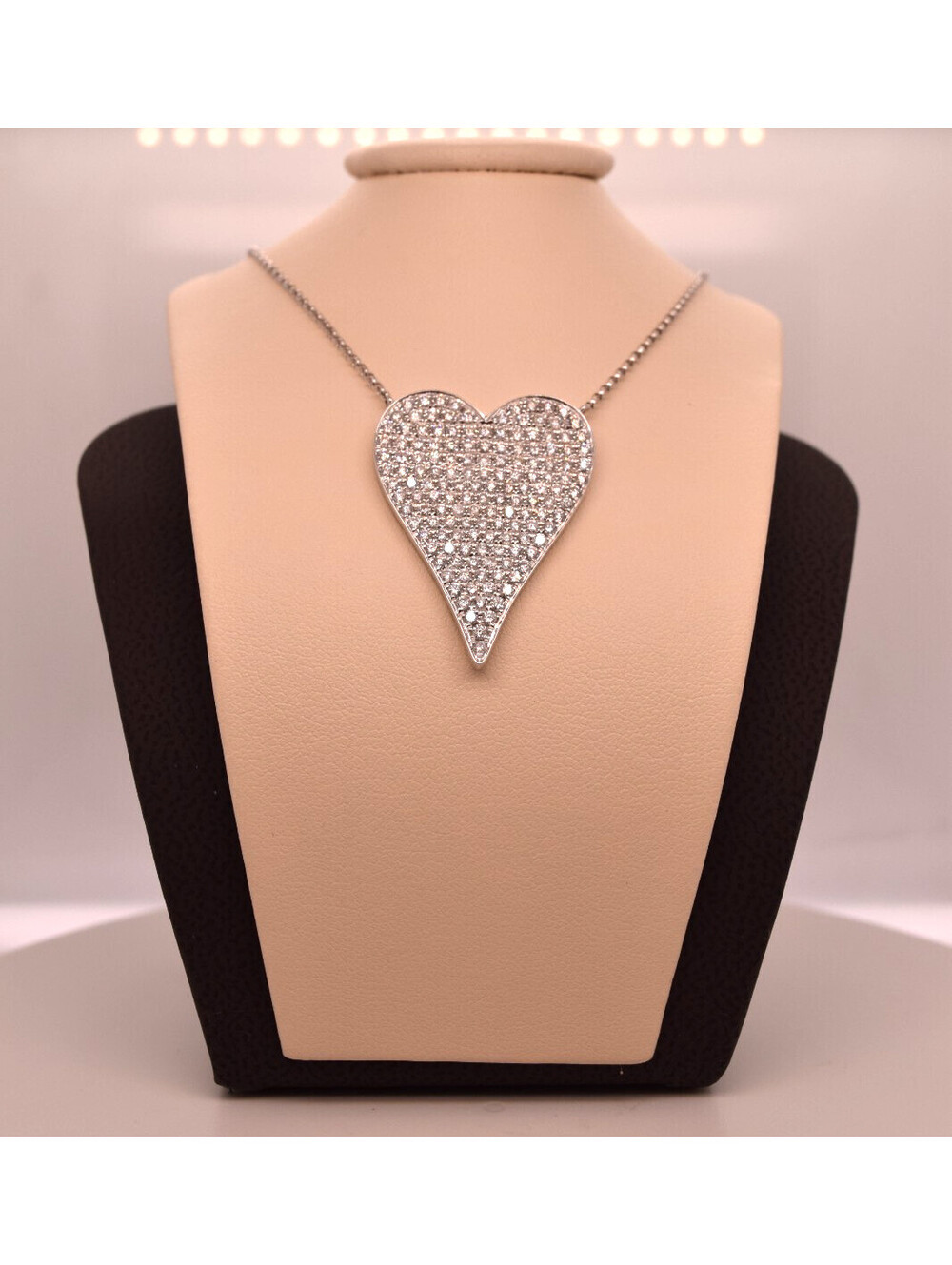 18K WHITE GOLD DIAMOND HEART NECKLACE 1.76 TCW